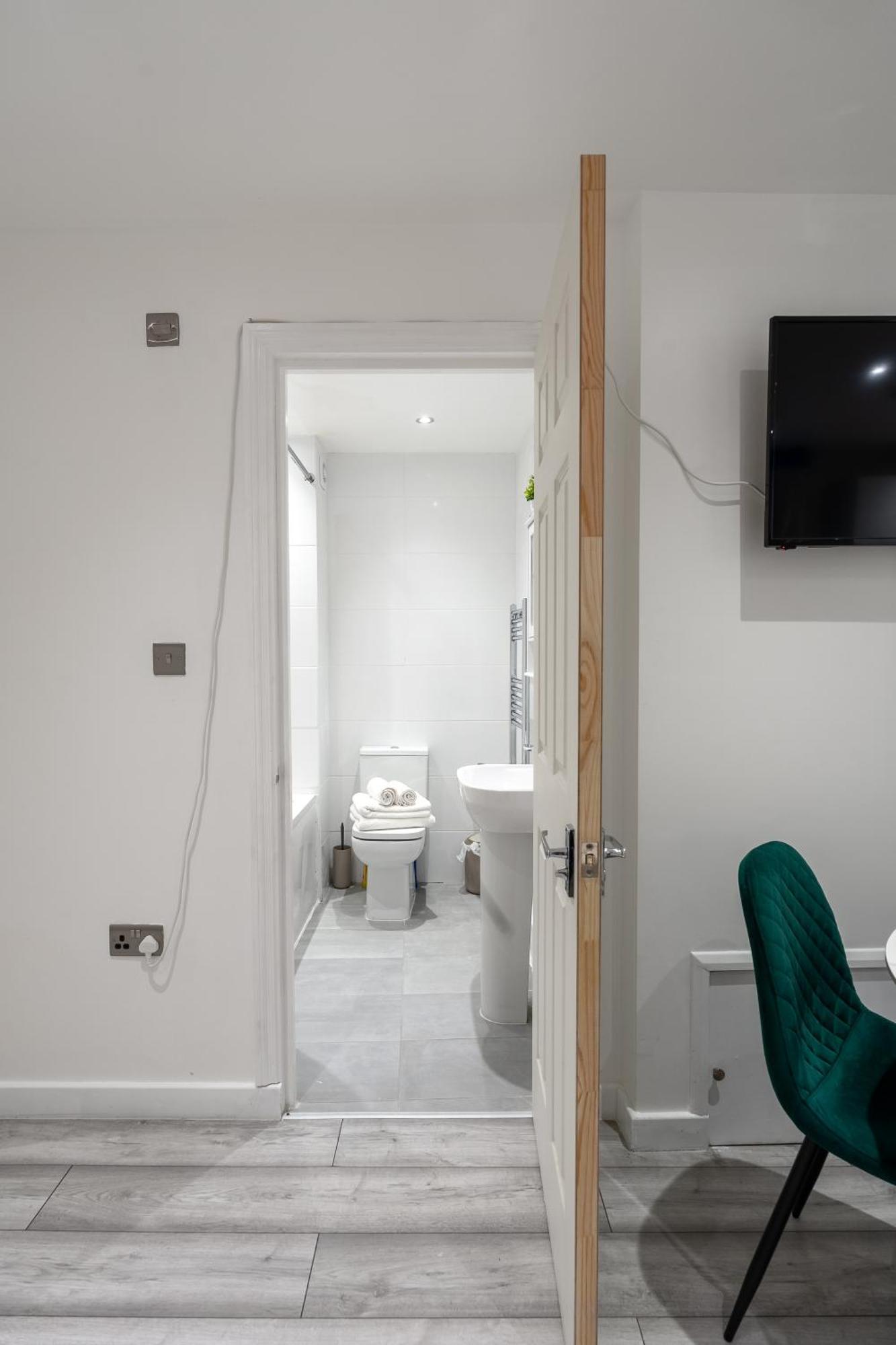 Beautiful Flat Near Central London - Entire Flat - Equipped Kitchen - Private Bathroom Εξωτερικό φωτογραφία